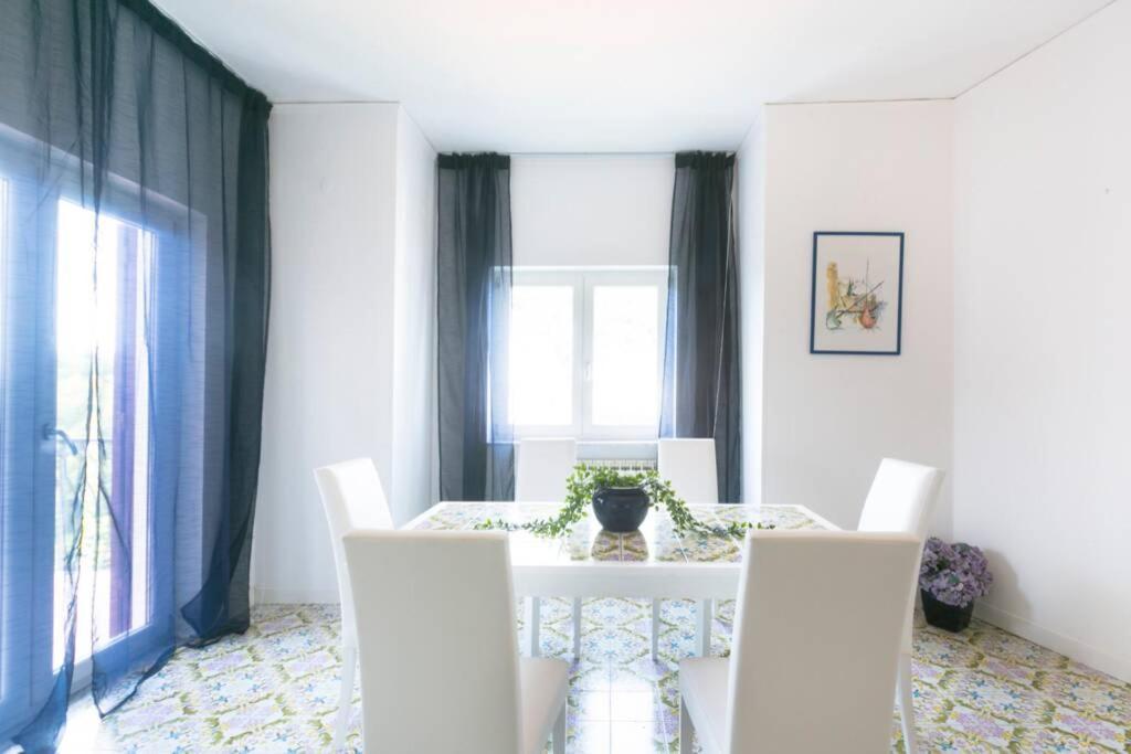 Cozy Sorrento Apartment Exteriör bild