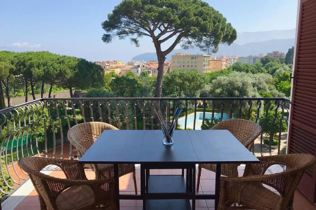 Cozy Sorrento Apartment Exteriör bild